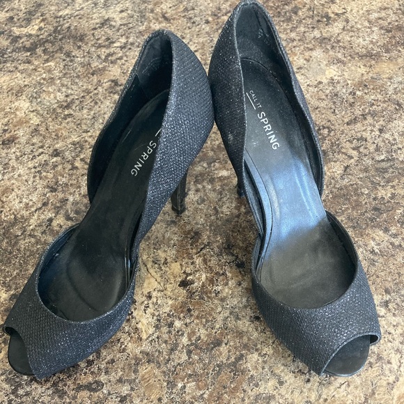 Open Toed High Heels - Picture 1 of 3